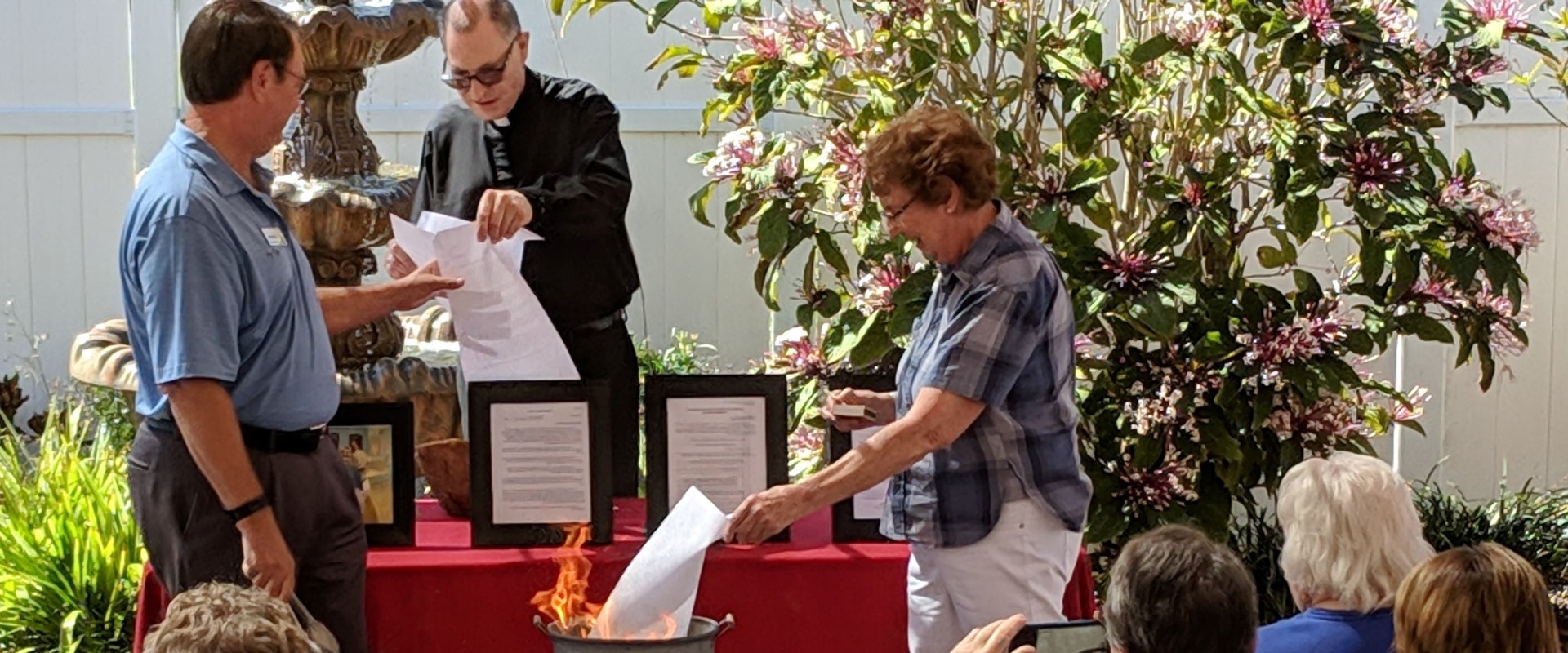 Do Churches in Bradenton, Florida Foster a Sense of Community and Fellowship?
