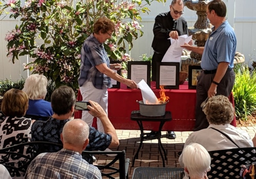 Do Churches in Bradenton, Florida Foster a Sense of Community and Fellowship?
